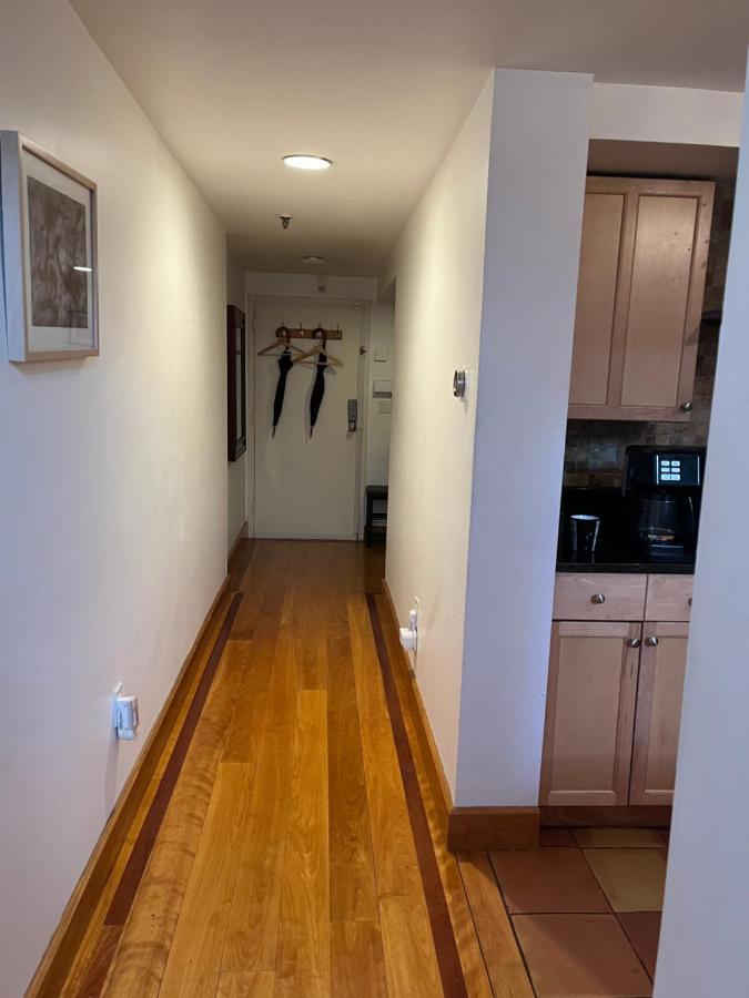 Full Loft-Style Apartment Near Omni New Haven Luaran gambar